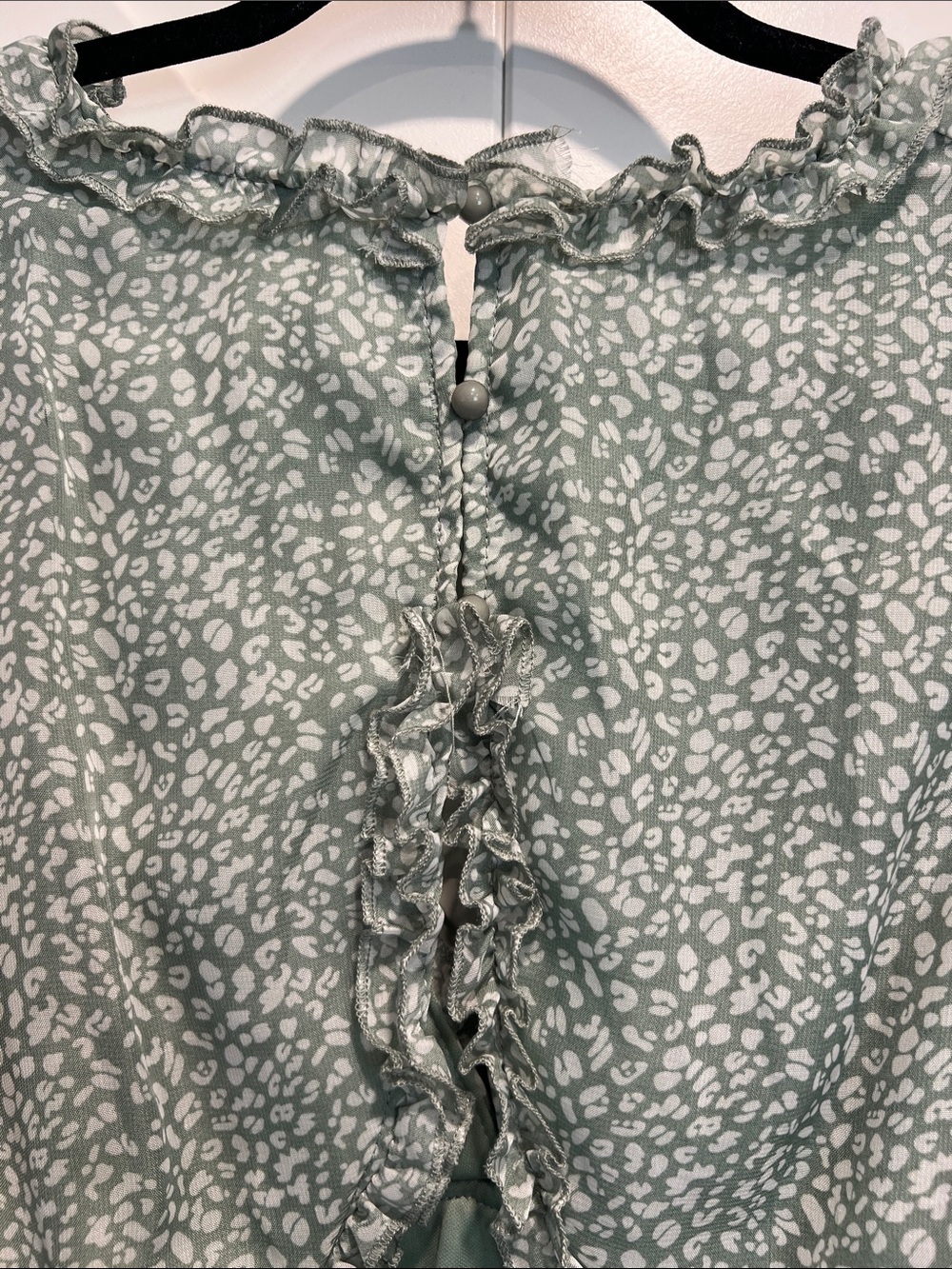 Amazon | Floral Open Back Mini Ruffle Dress - Picture 3 of 5